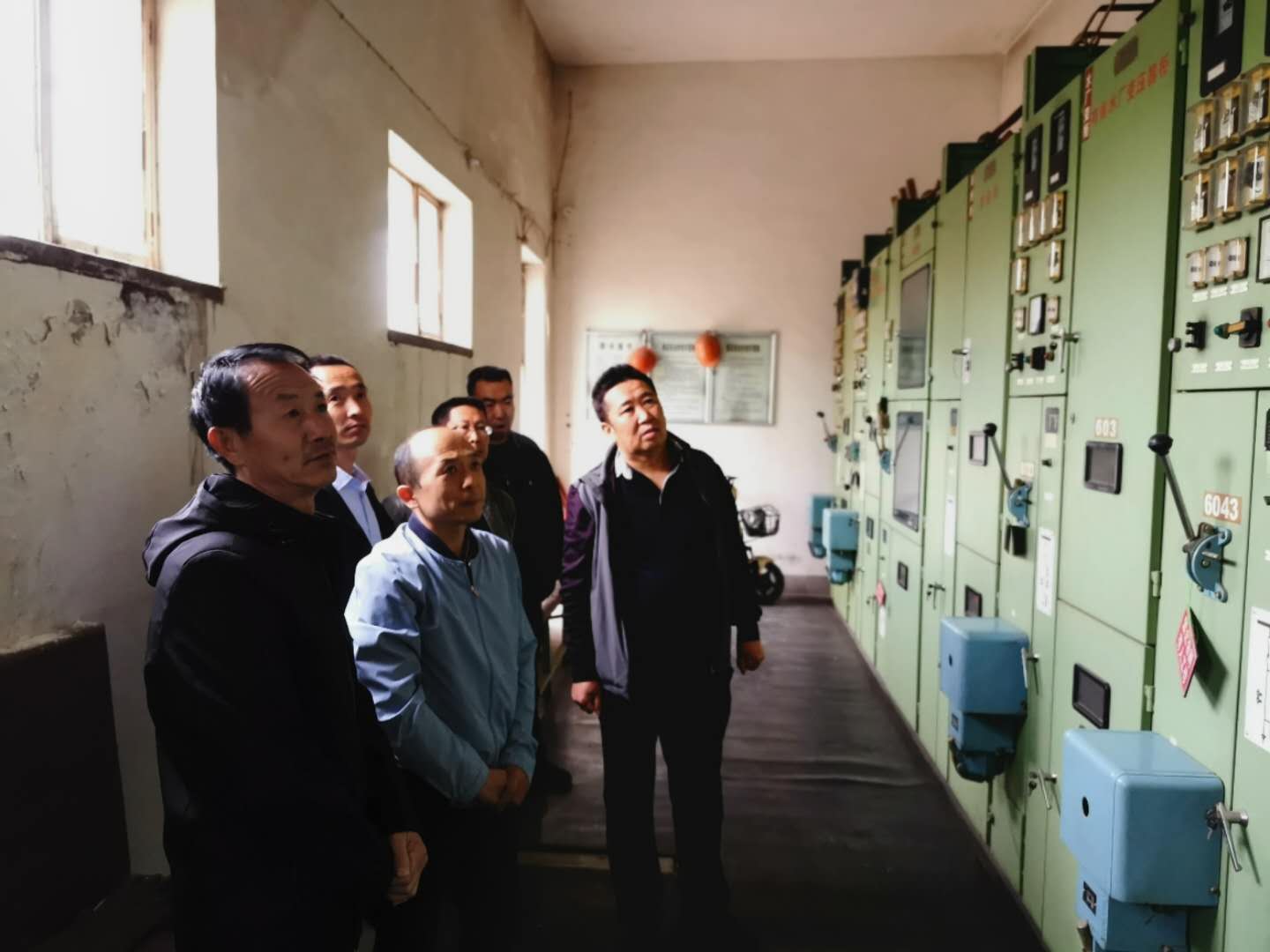 公司總經(jīng)理王建人在供水、污水生產(chǎn)一線開展風險隱患排查.jpg 公司總經(jīng)理王建人在供水、污水生產(chǎn)一線開展風險隱患排查.jpg